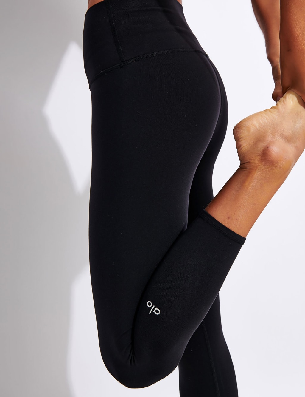 Airbrush High Waisted Cropped Leggings image 3