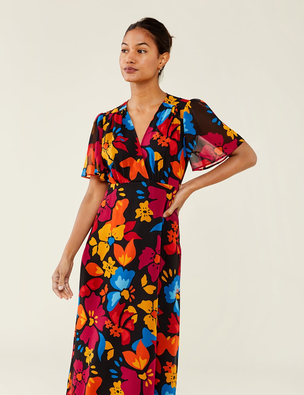 Floral V-Neck Angel Sleeve Midaxi Tea Dress image 2