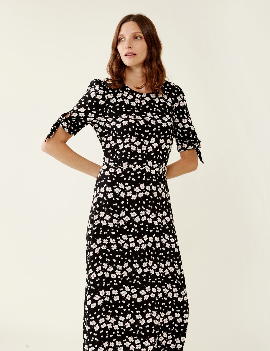 Floral Round Neck Midi Tea Dress image 3