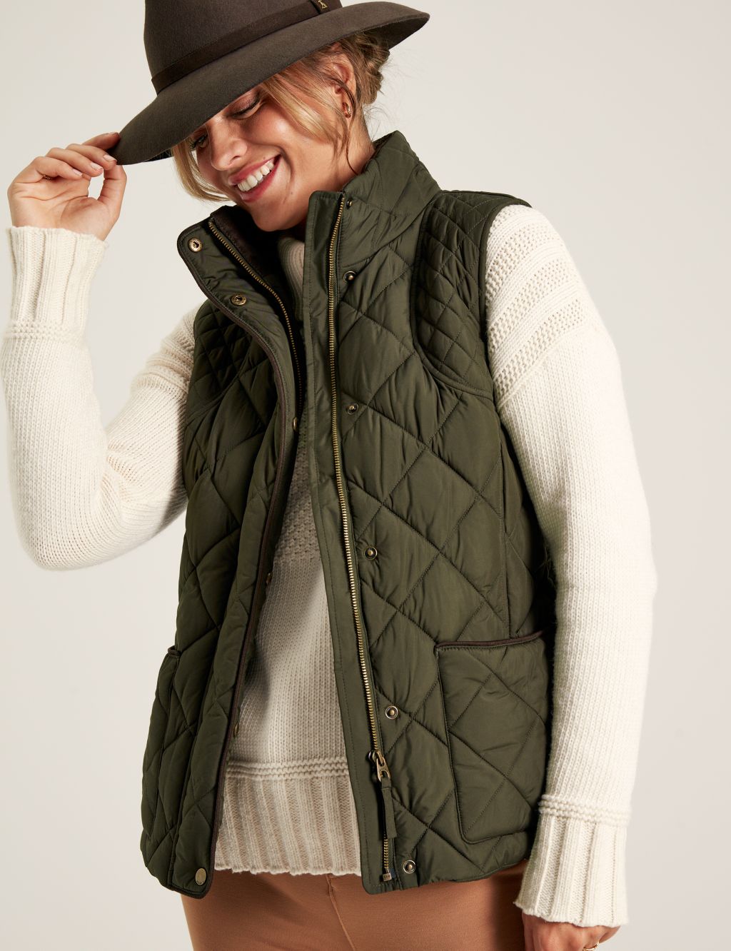 Quilted Funnel Neck Gilet