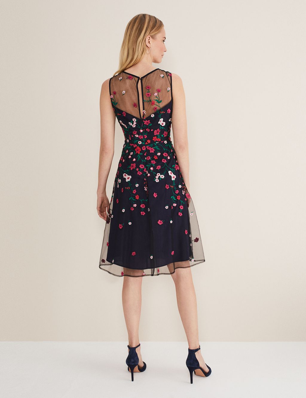 Ditsy Floral Round Neck Mini Waisted Dress image 4