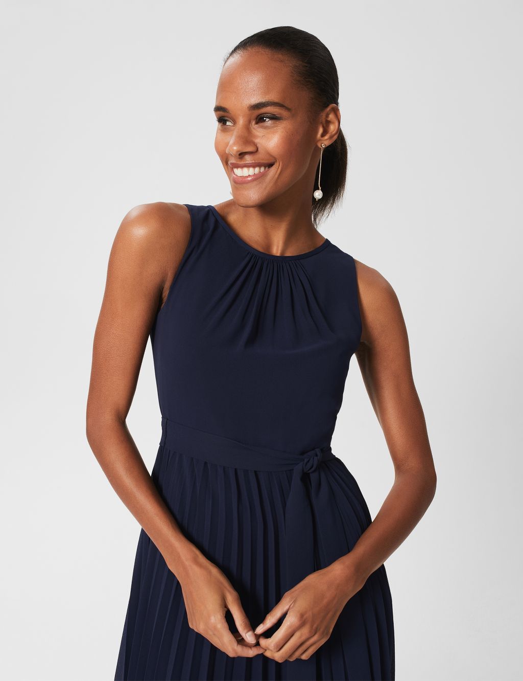 Crew Neck Belted Pleated Midi Waisted Dress image 3