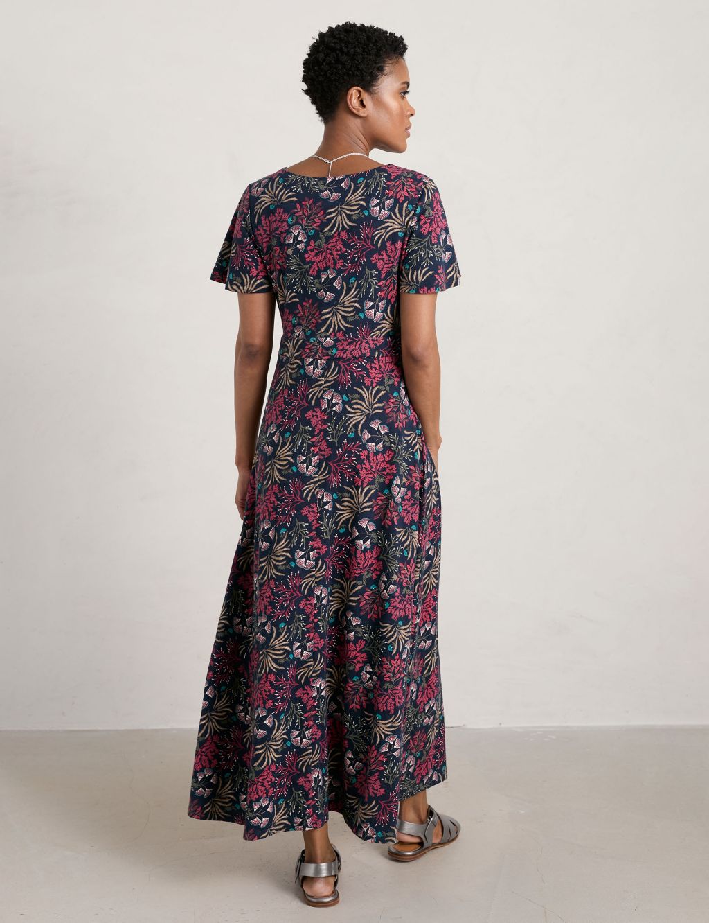 Organic Cotton Printed V-Neck Midi Dress image 4