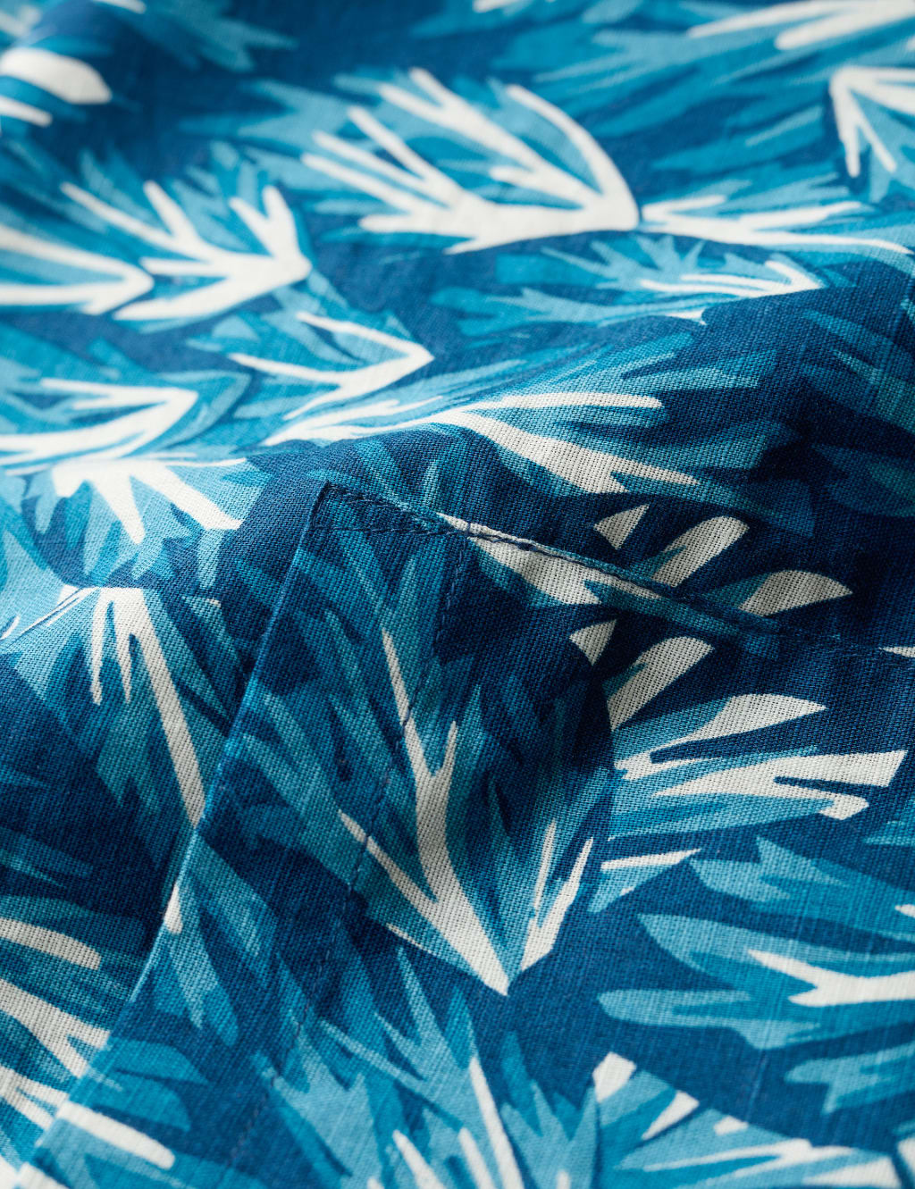 Linen Rich Printed Knee Length Shift Dress image 4