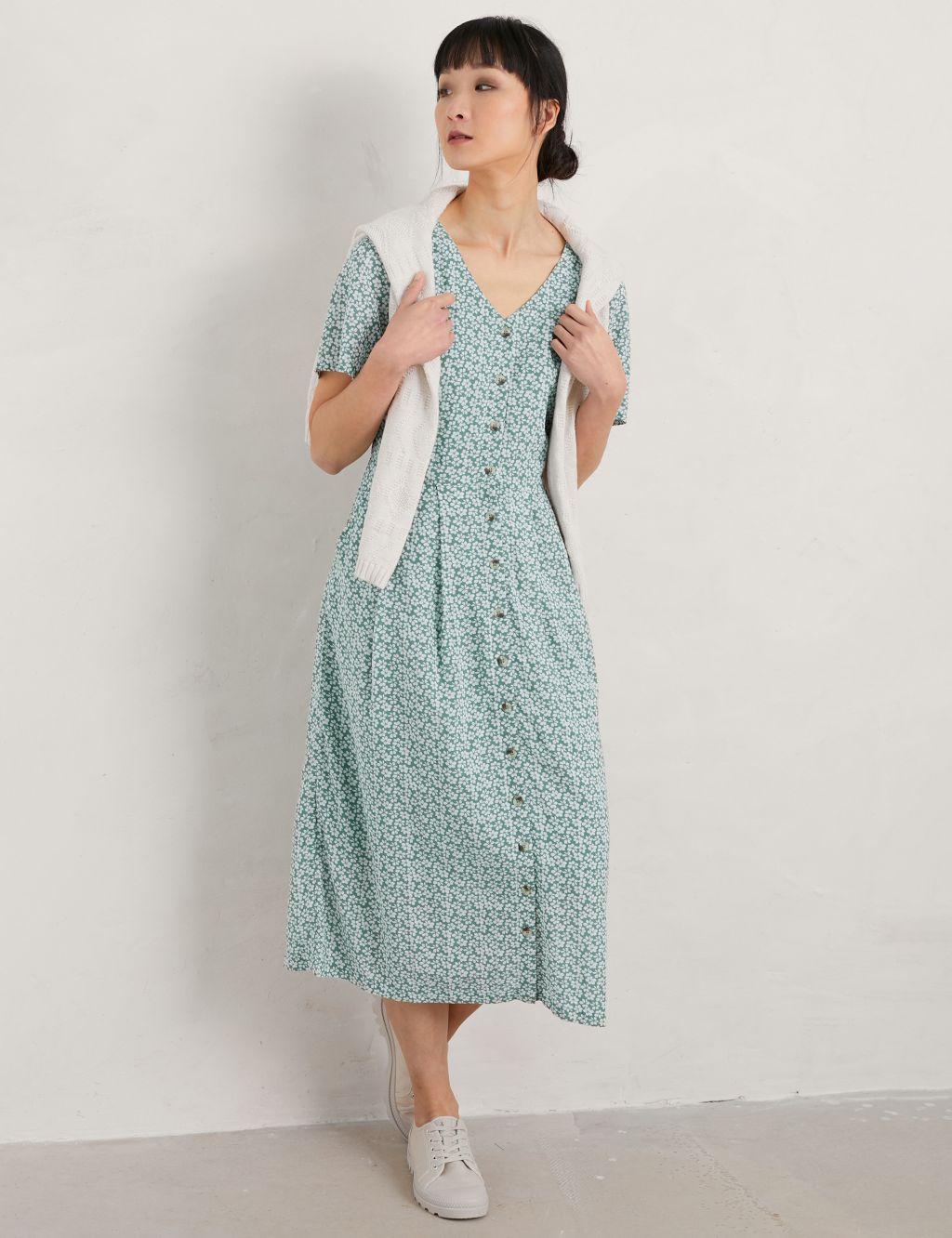 Cotton Blend Floral V-Neck Midi Dress image 1