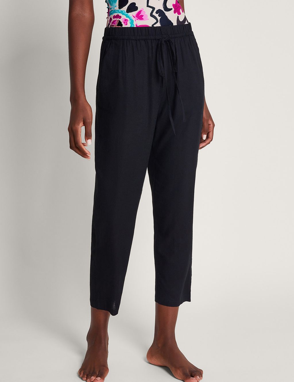 Slim Fit Cropped Trousers with Linen