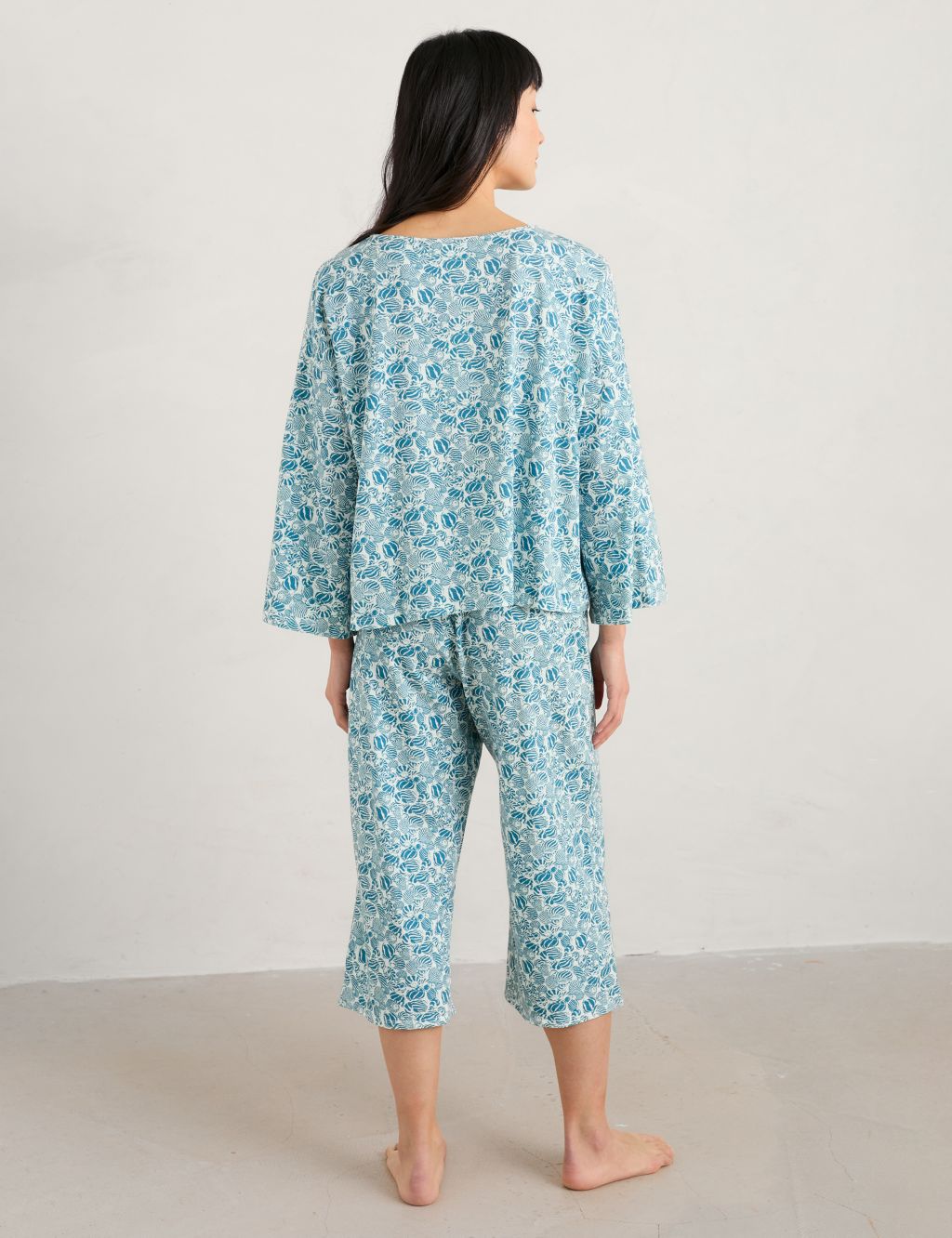 Cotton Rich Shell Print Cropped Pyjama Set image 3