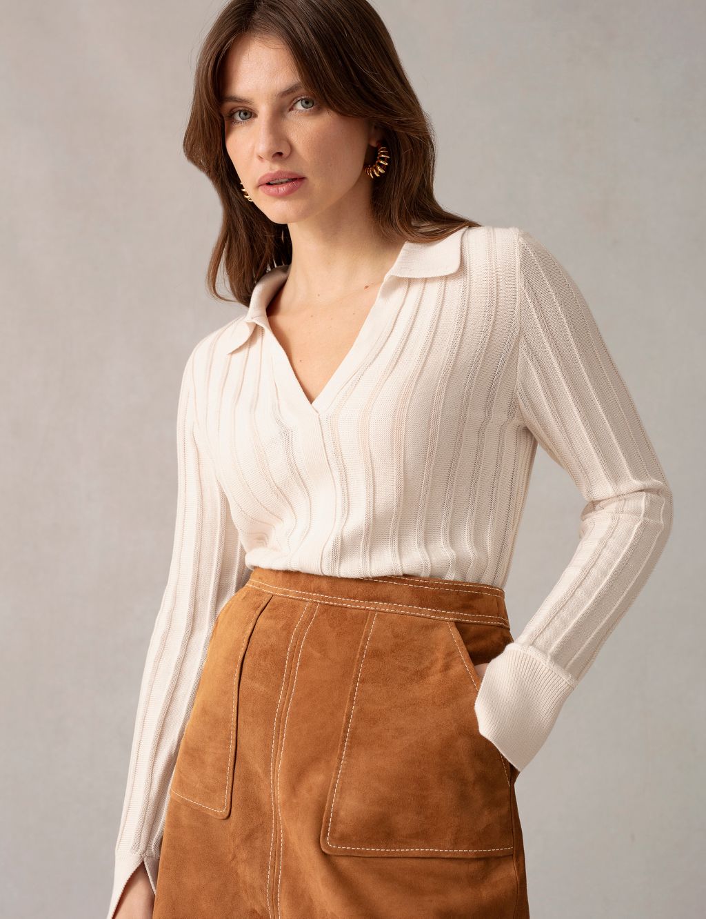 Cotton Blend Ribbed Collared Knitted Top