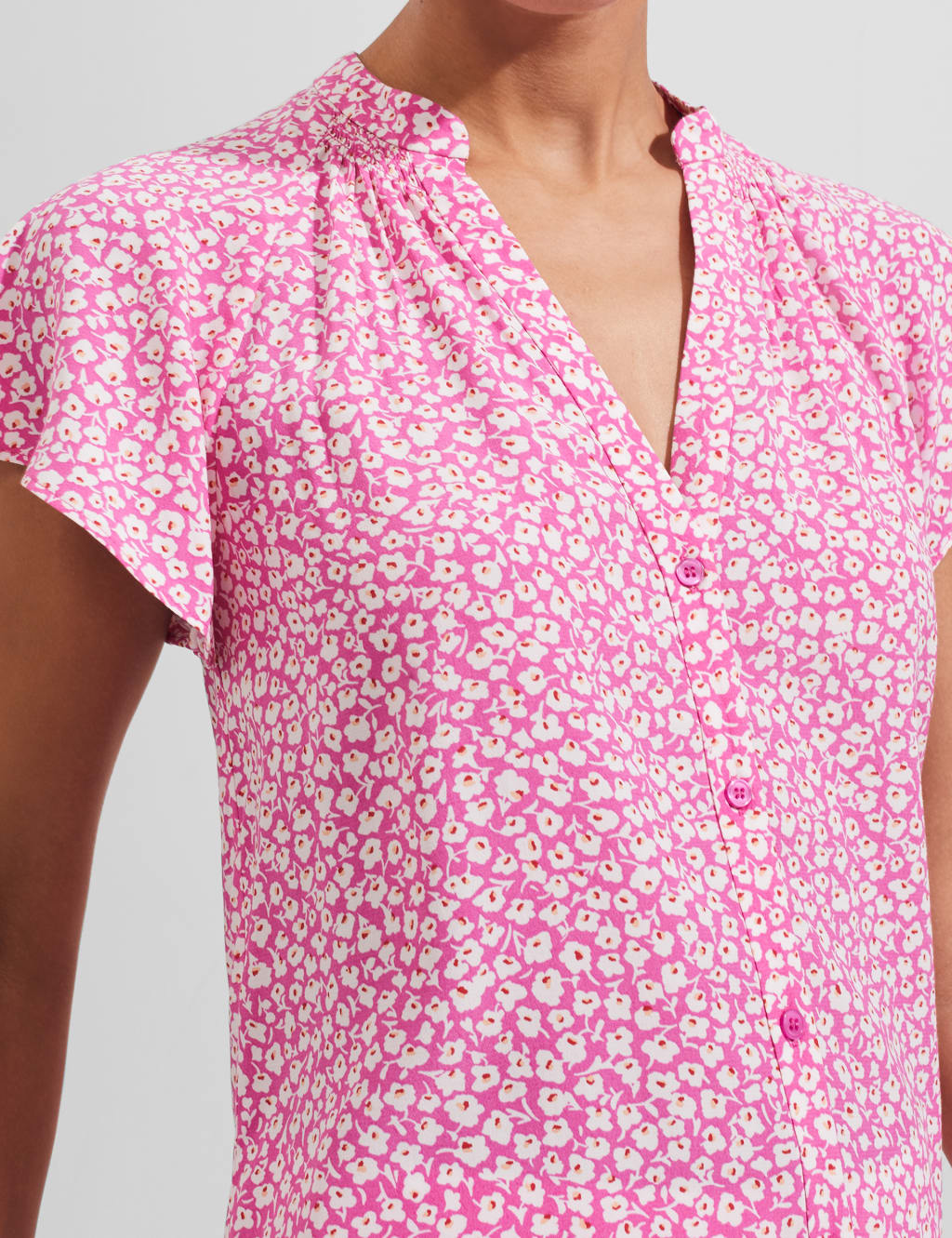 Printed V-Neck Angel Sleeve Blouse image 3