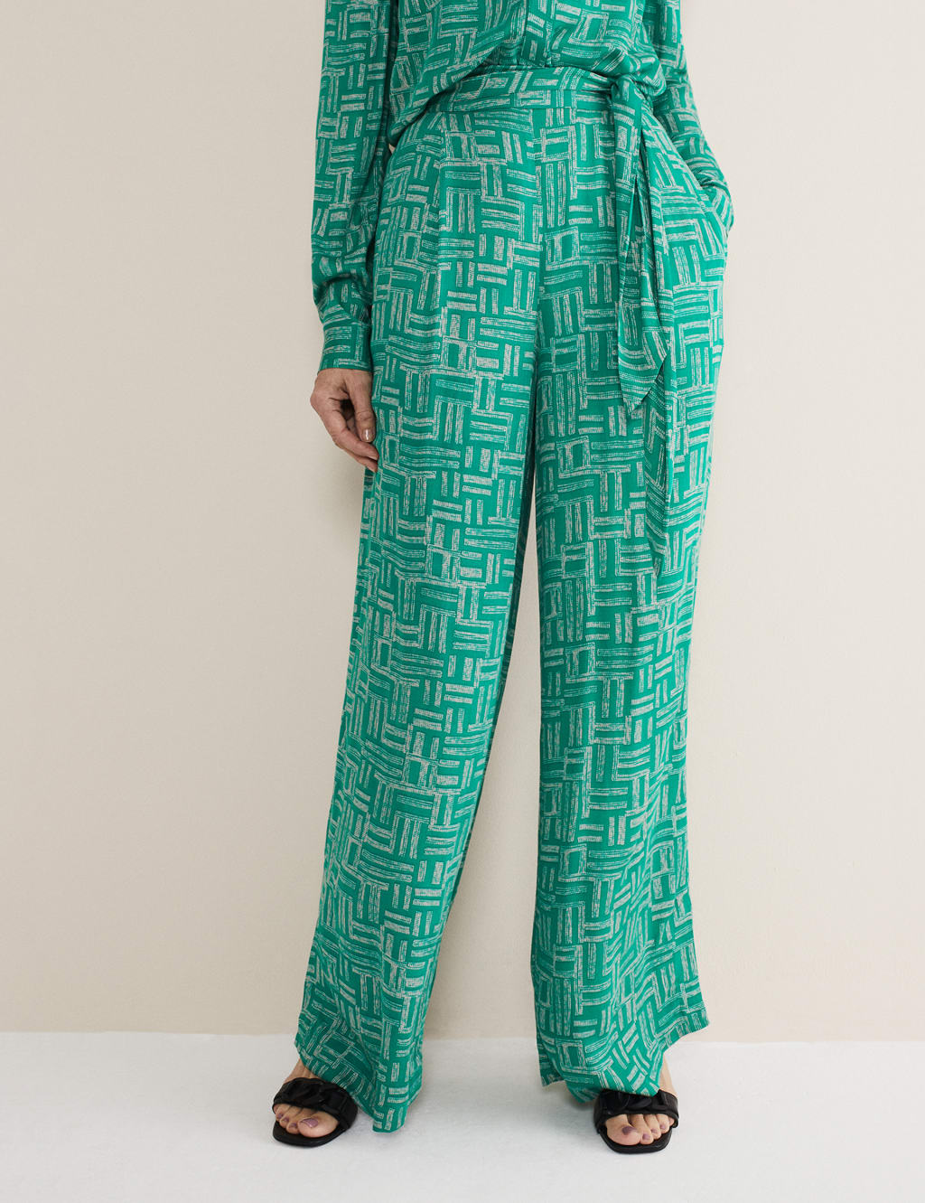 Printed Elasticated Waist Wide Leg Trousers image 1