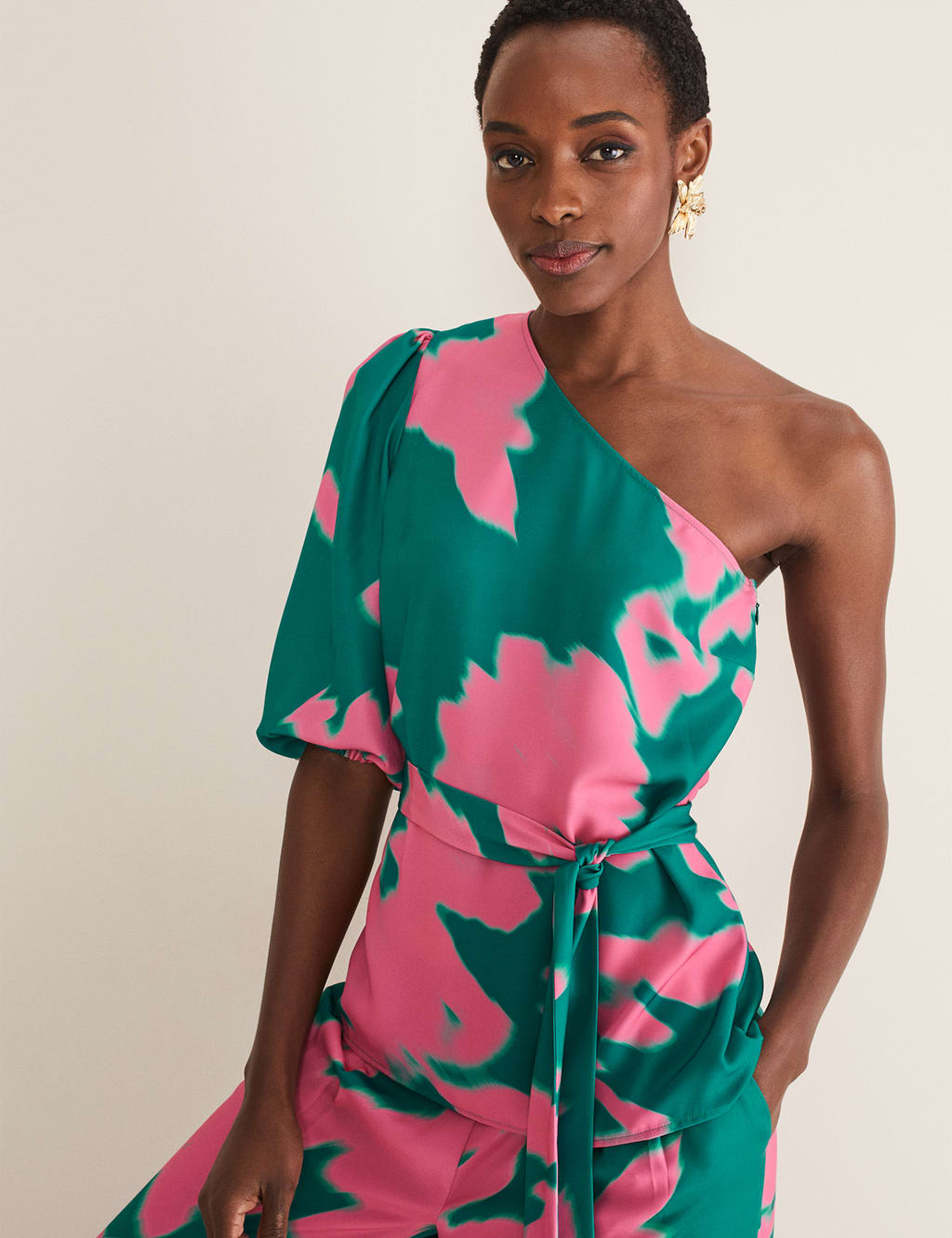 Printed One Shoulder Puff Sleeve Blouse image 4