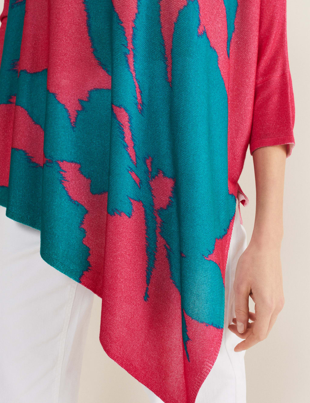 Floral Round Neck Split Hem Jumper image 3