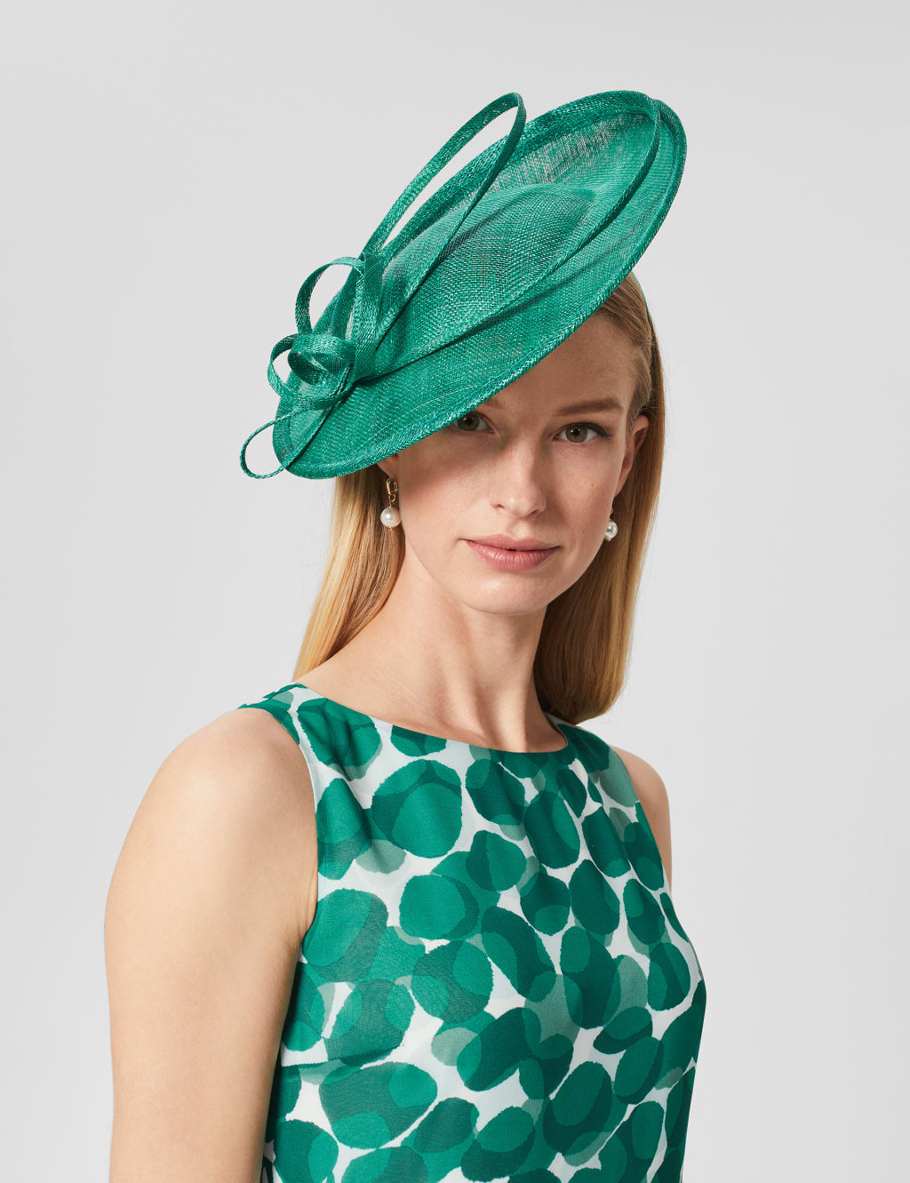 Bow Fascinator image 1
