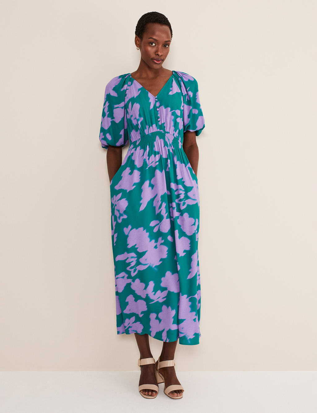 Printed V-Neck Midaxi Tea Dress image 1