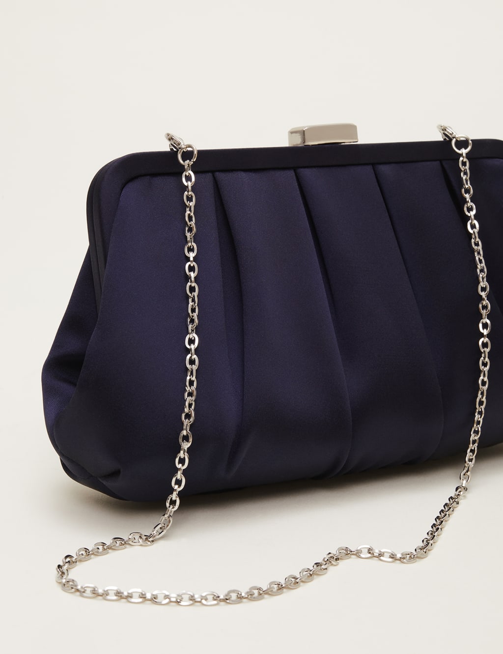 Chain Strap Clutch Bag image 4