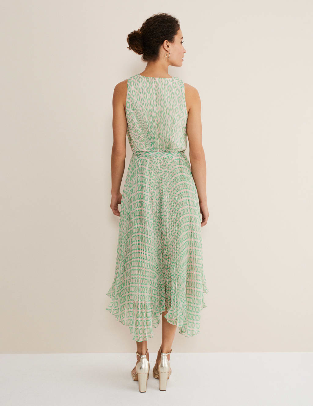 Geometric Round Neck Pleated Midi Tea Dress image 3