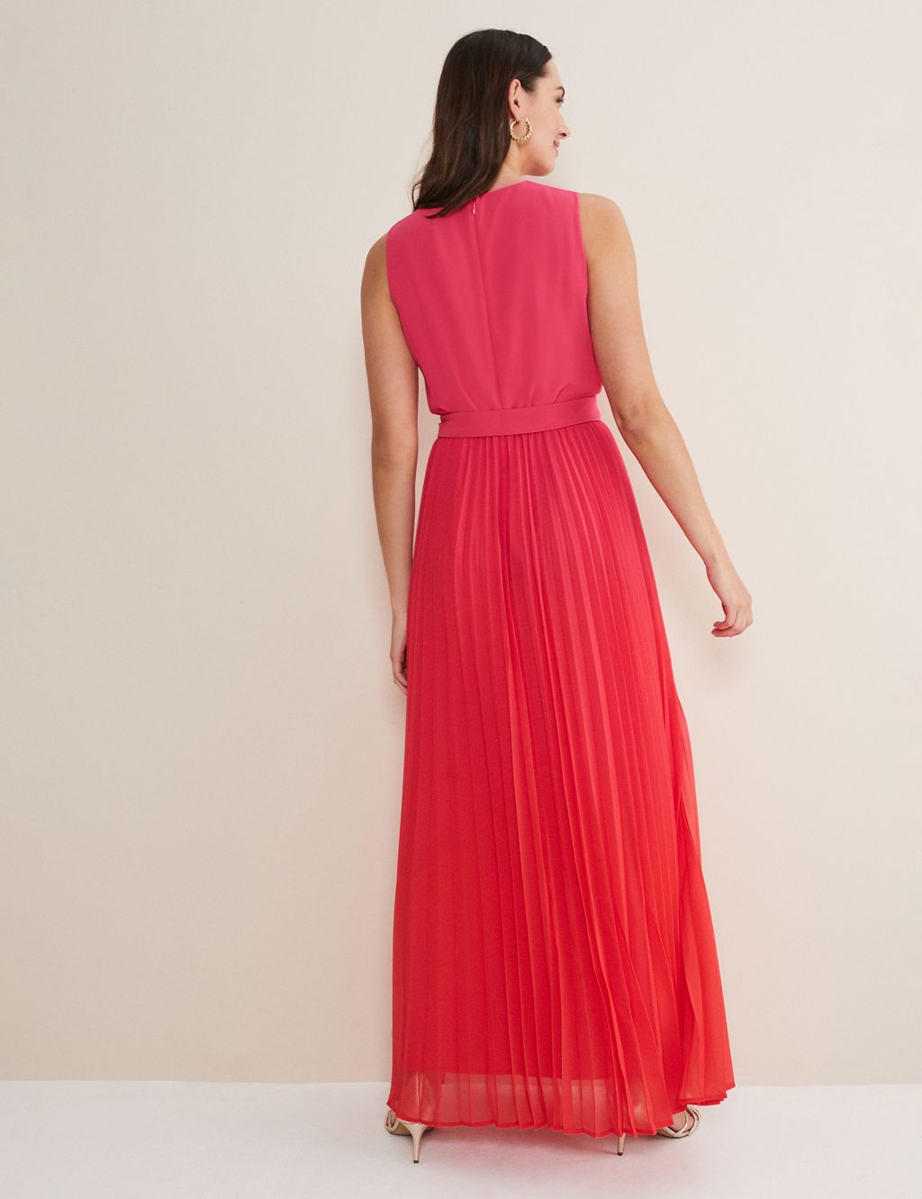 Ombre V-Neck Pleated Maxi Waisted Dress image 3