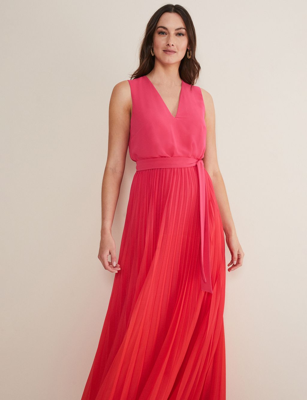 Ombre V-Neck Pleated Maxi Waisted Dress image 4