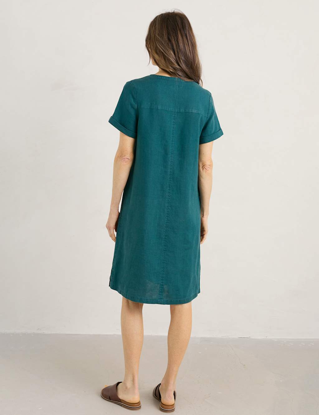 Pure Linen V-Neck Knee Length Shift Dress image 3