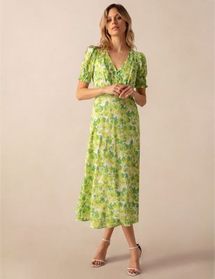 Ro&Zo Women's Floral V-Neck Midi Shirred Tea Dress - 16 - Green Mix, Green Mix