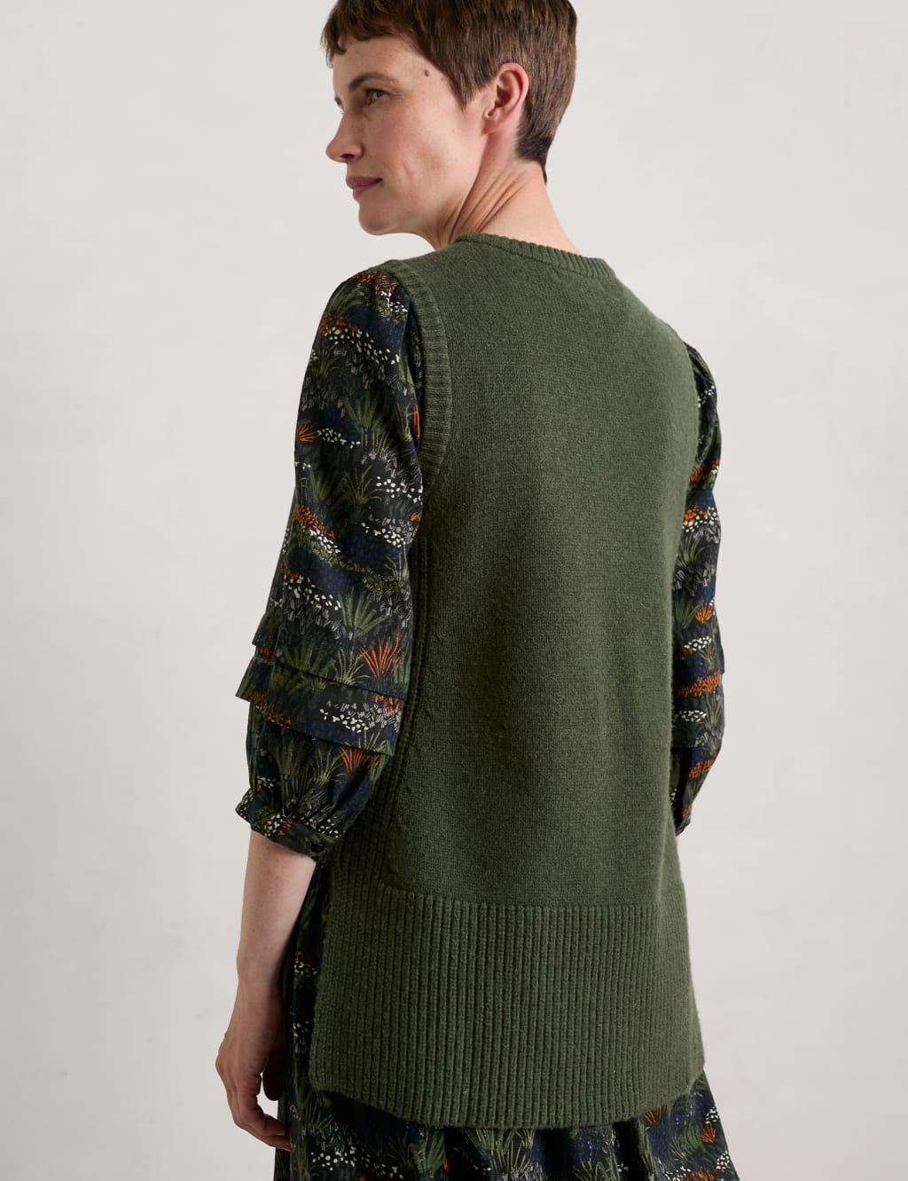 Merino Wool Rich Crew Neck Knitted Vest image 4