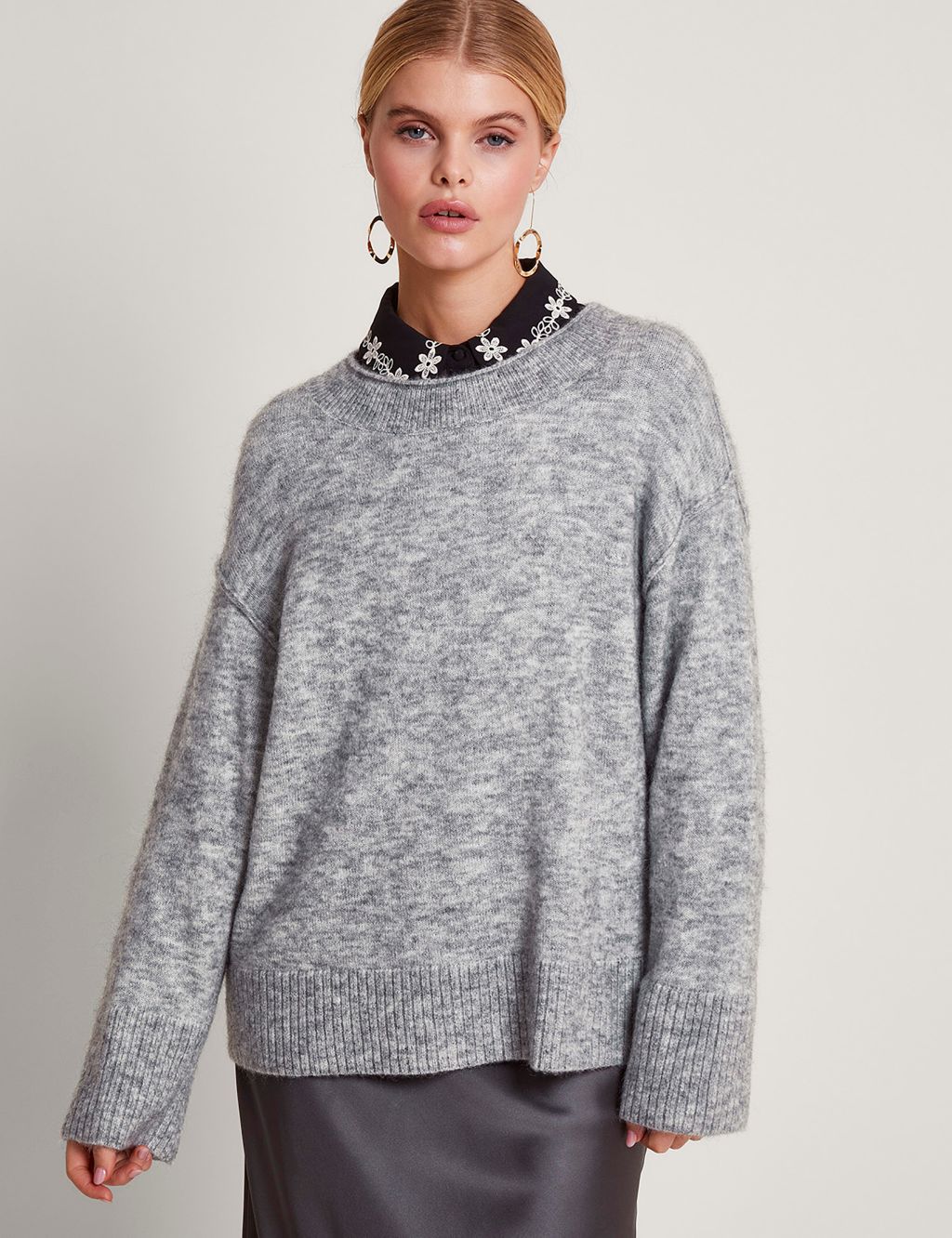 Crew Neck Textured Relaxed Jumper with Wool