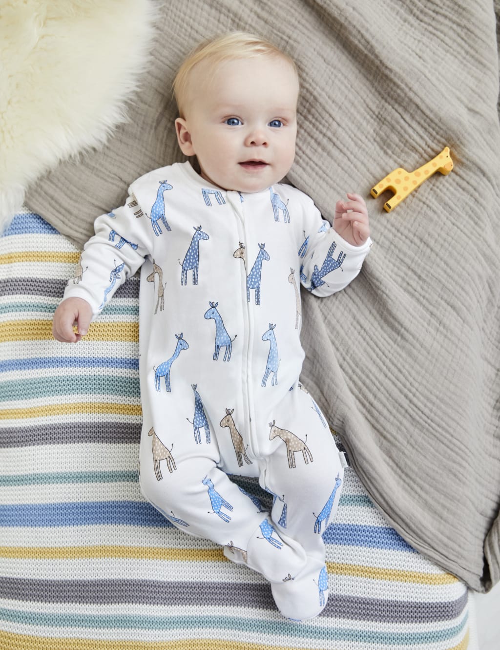 Pure Cotton Giraffe Zip Sleepsuit (7lbs-12 Mths)