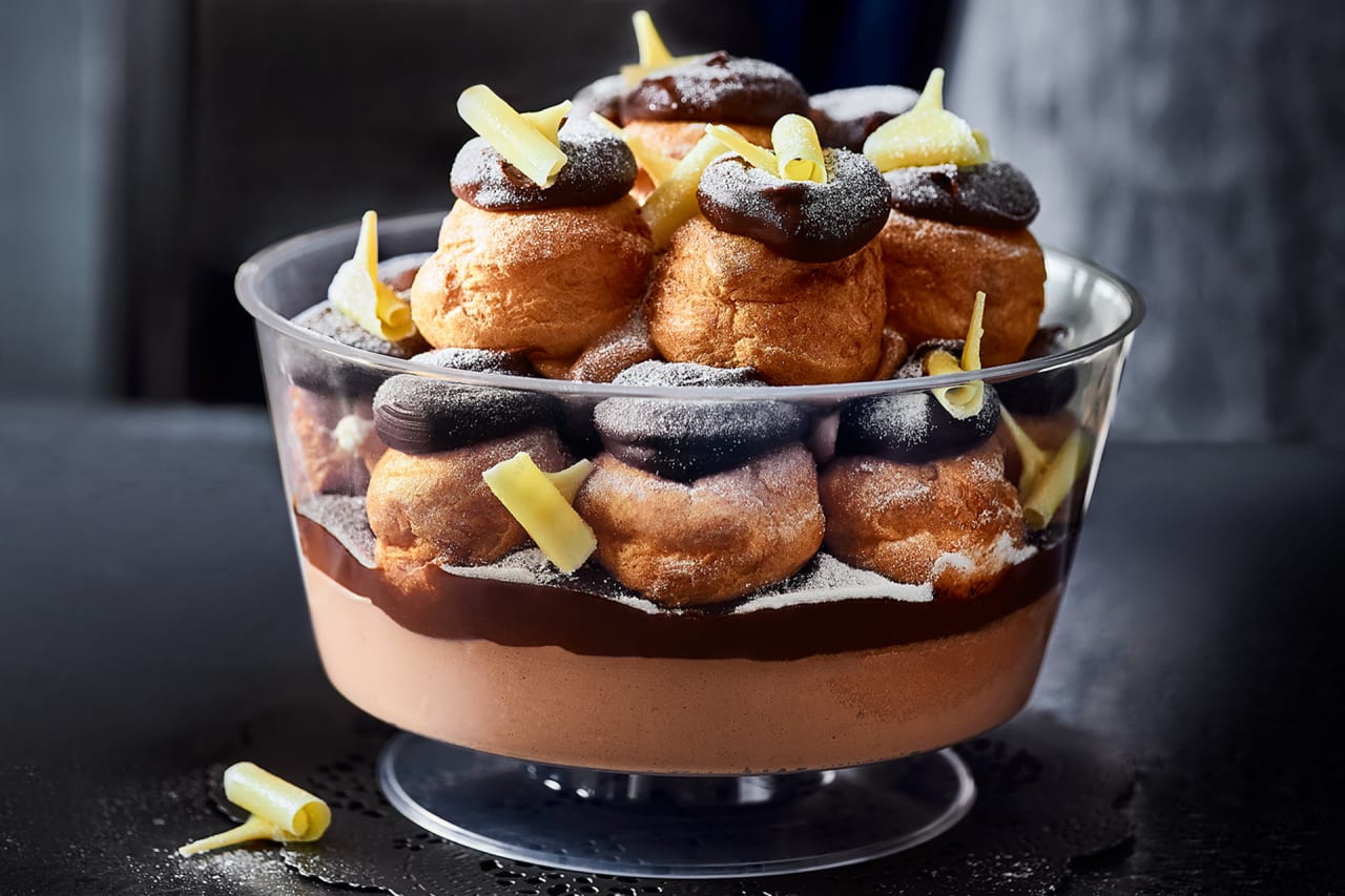 Collection Profiterole Dessert Serves 10