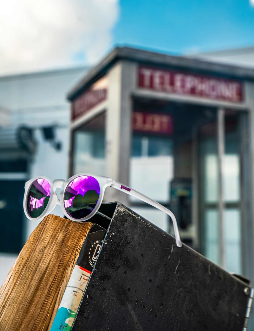Round Sunglasses image 3