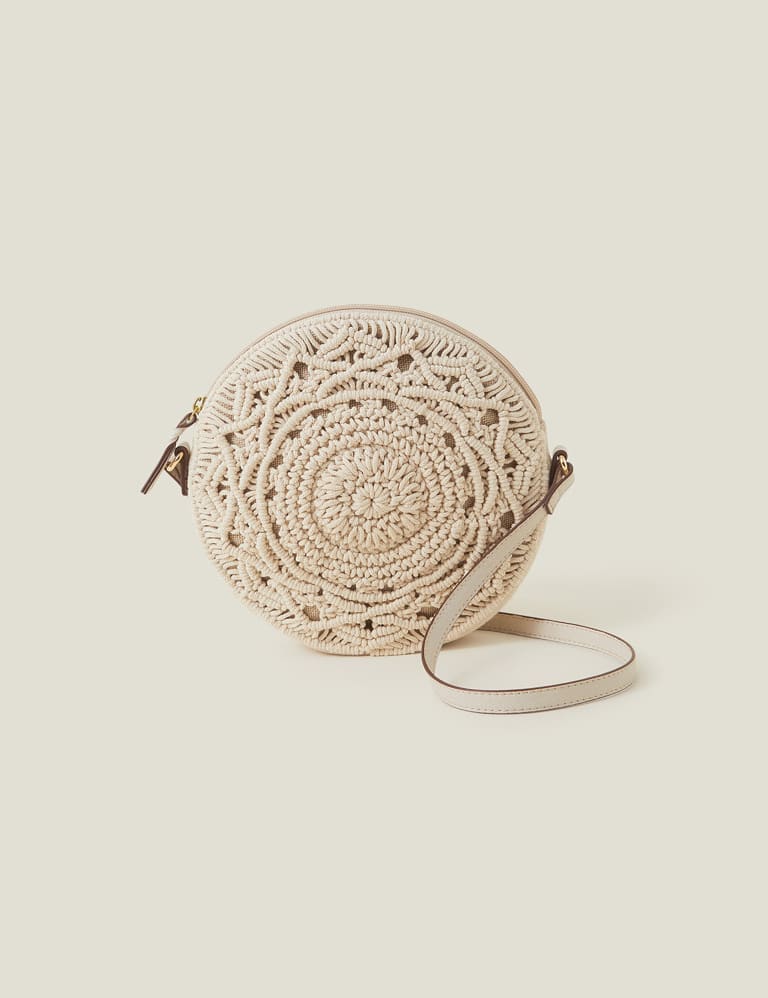 Macrame Circle Cross Body Bag 1 of 4