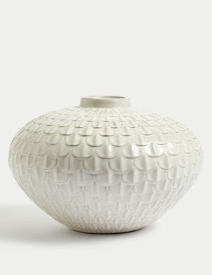 Medium Scalloped Textured Vase Image 2 of 8