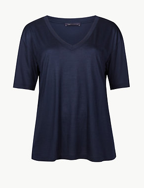 Mercerised V-Neck Short Sleeve T-Shirt Image 2 of 4