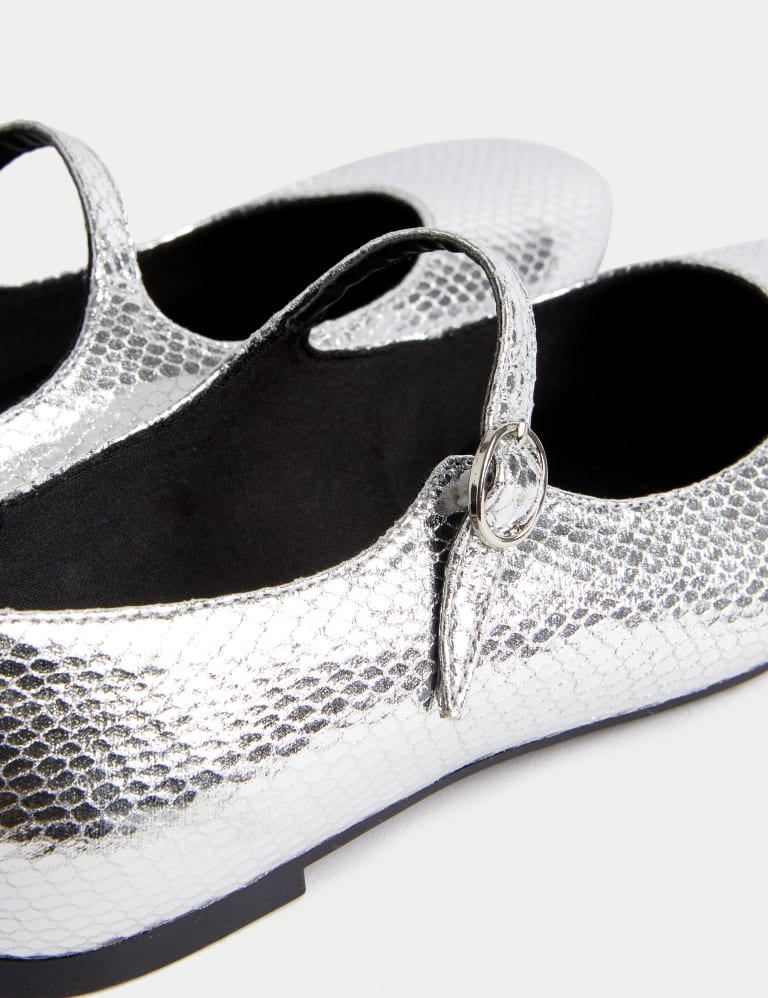 Silver flat sale shoes womens