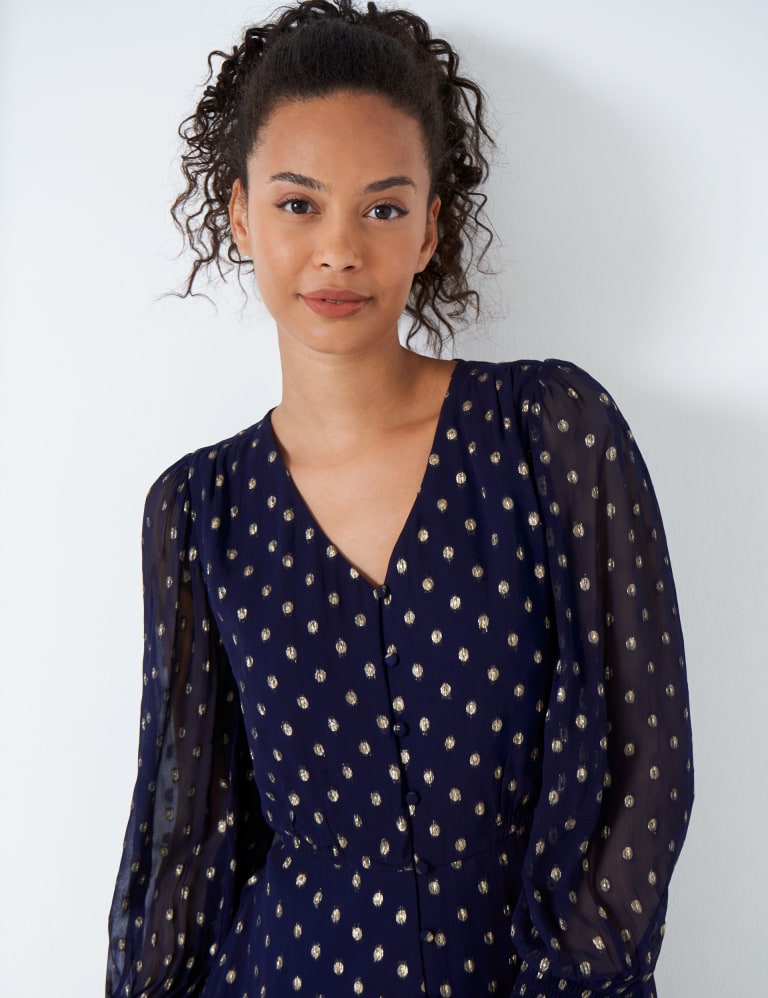 Polka dot v neck top new arrivals