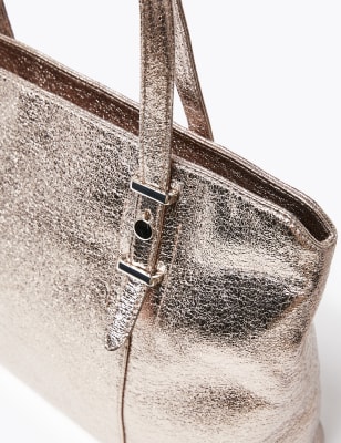 Metallic shopper outlet bag