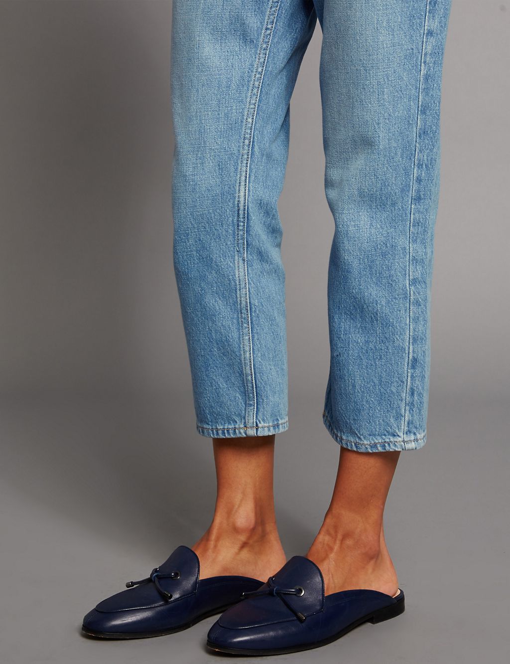 Mid Rise Straight Cropped Jeans 6 of 6