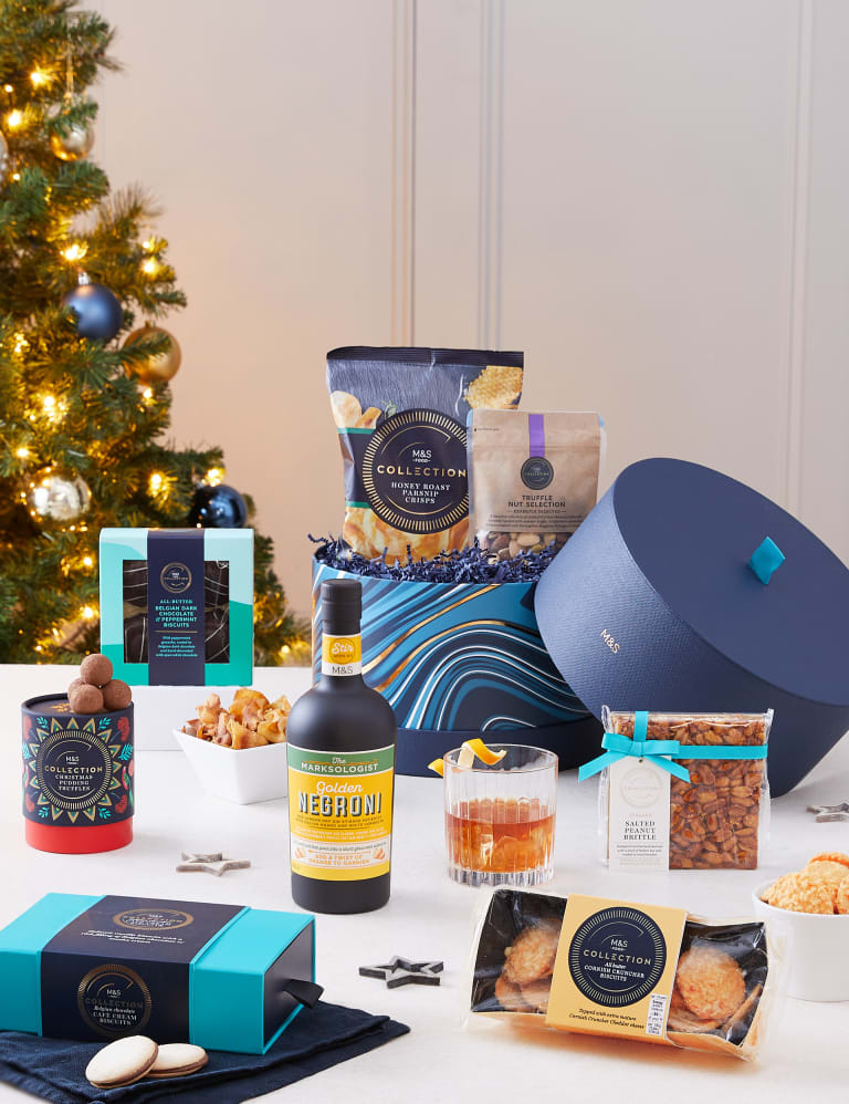 M&s new on sale baby hamper