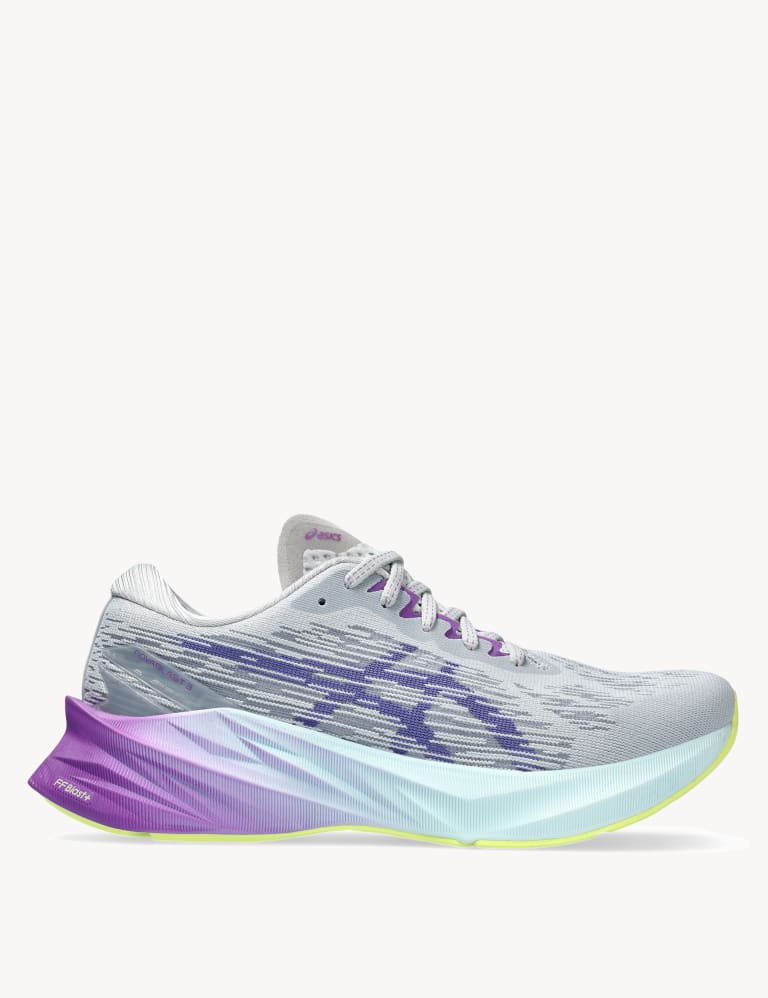 Women's ASICS Novablast 3