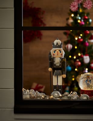 Nutcracker decor online