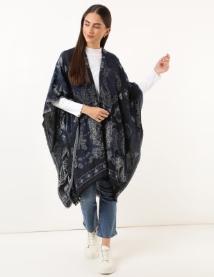 Buy best Scarves u0026 Wraps for Women online | Marks u0026 Spencer India
