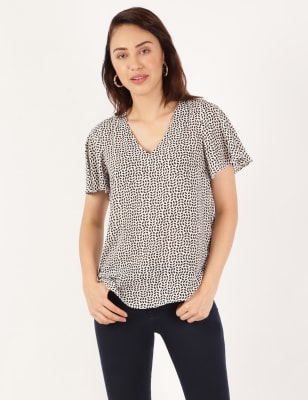 Printed V-Neck Top