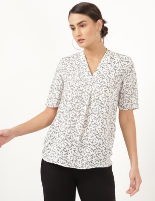 

Womens M&S Collection SS Leaf V Neck Pleat Shell Top - Ivory Mix, Ivory Mix