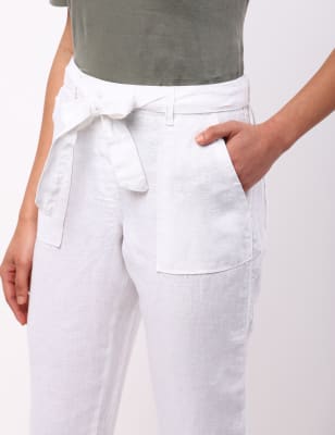 Peg trousers with button ending