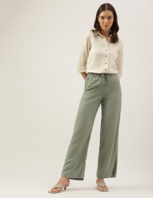 Buy online Women Solid Green Pleated Trouser from bottom wear for