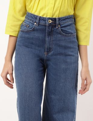 Big hips + thighs but a small waist? Meet the jeans of your dreams