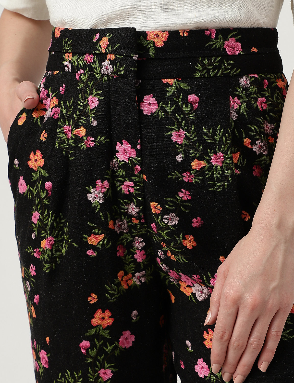 Linen Mix Floral Print Regular Fit Trousers