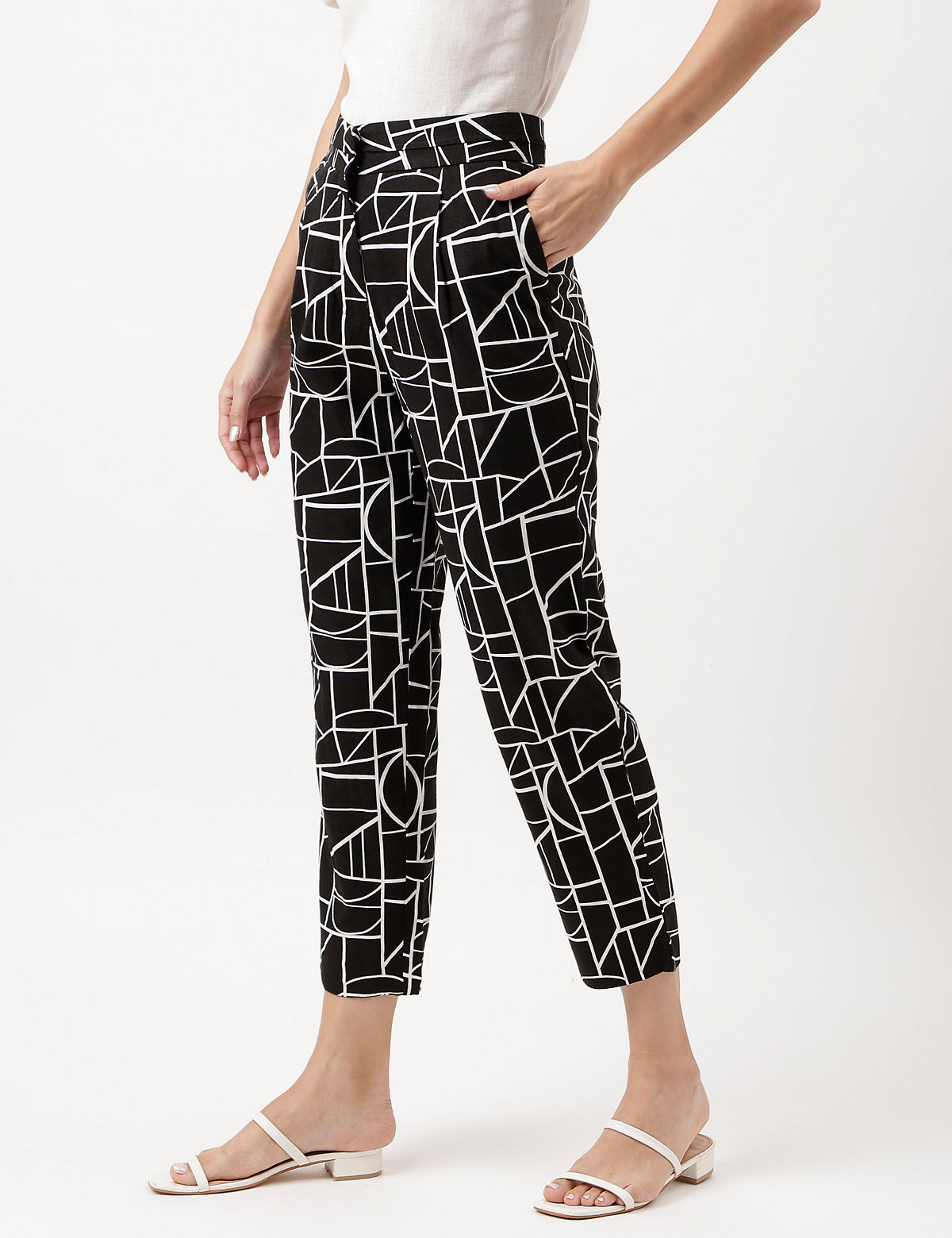 Linen Rich Geometric Print Ankle Length Trousers