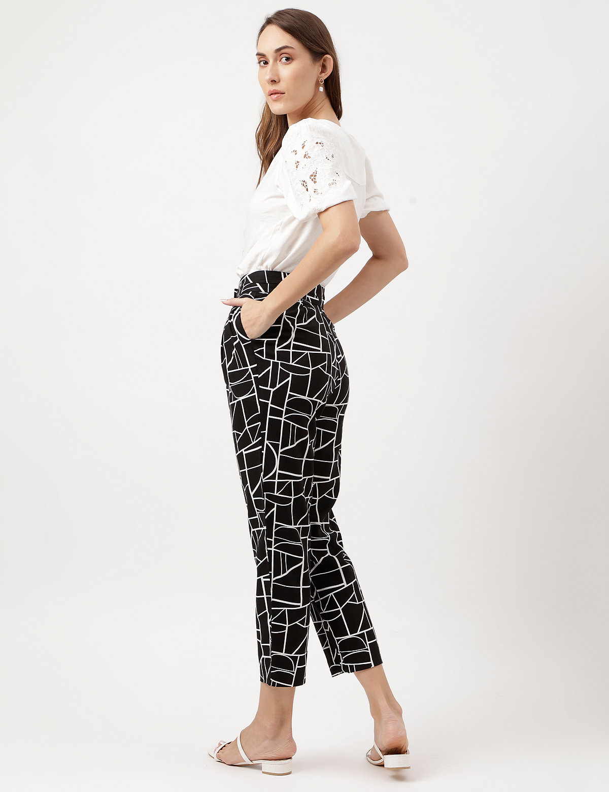 Linen Rich Geometric Print Ankle Length Trousers
