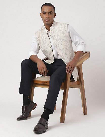 Tailored-Fit Linen-Blend Paisley Waistcoat