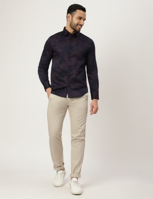 Outfit formal hombre online pantalon beige